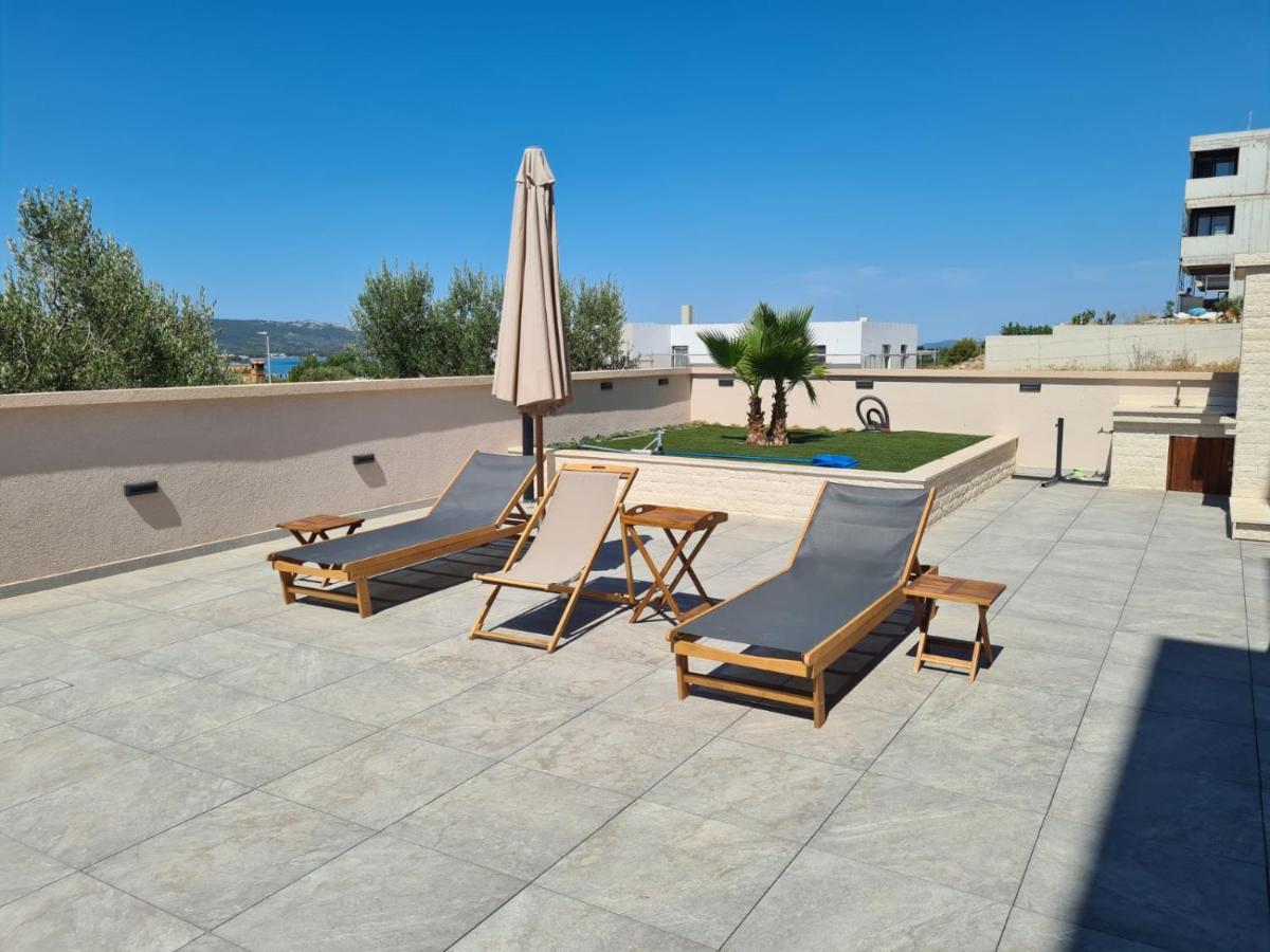 Apartment Rose Garden Sveti Filip i Jakov Eksteriør billede