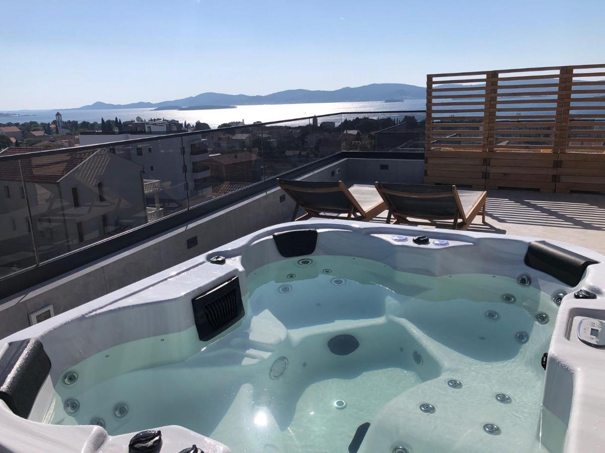Apartment Rose Garden Sveti Filip i Jakov Eksteriør billede