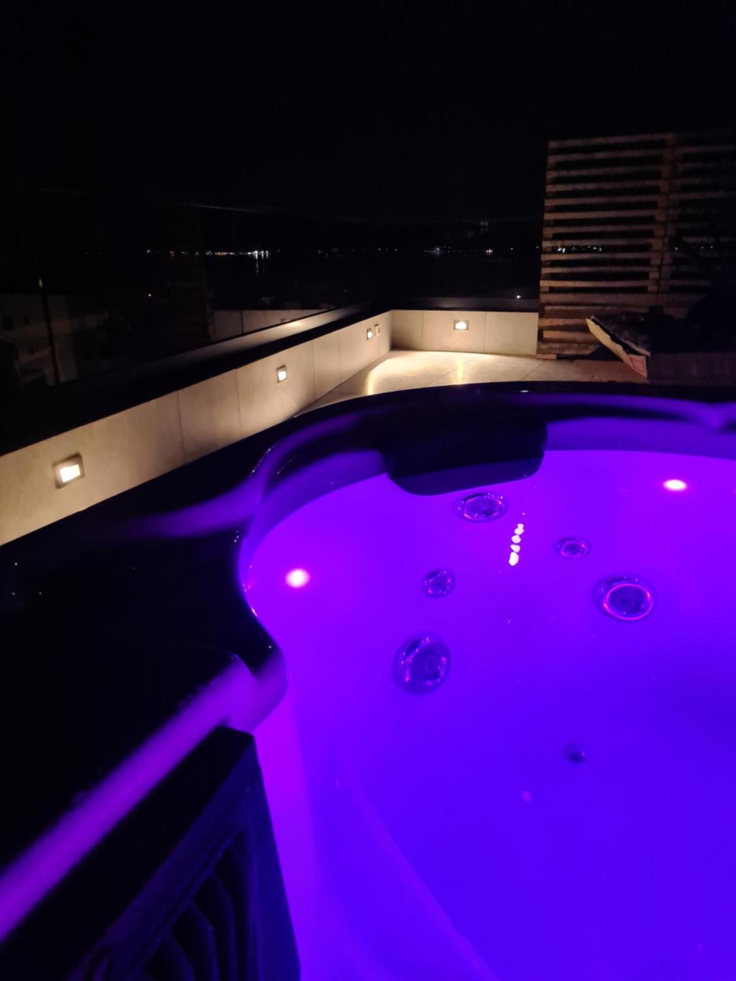 Apartment Rose Garden Sveti Filip i Jakov Eksteriør billede
