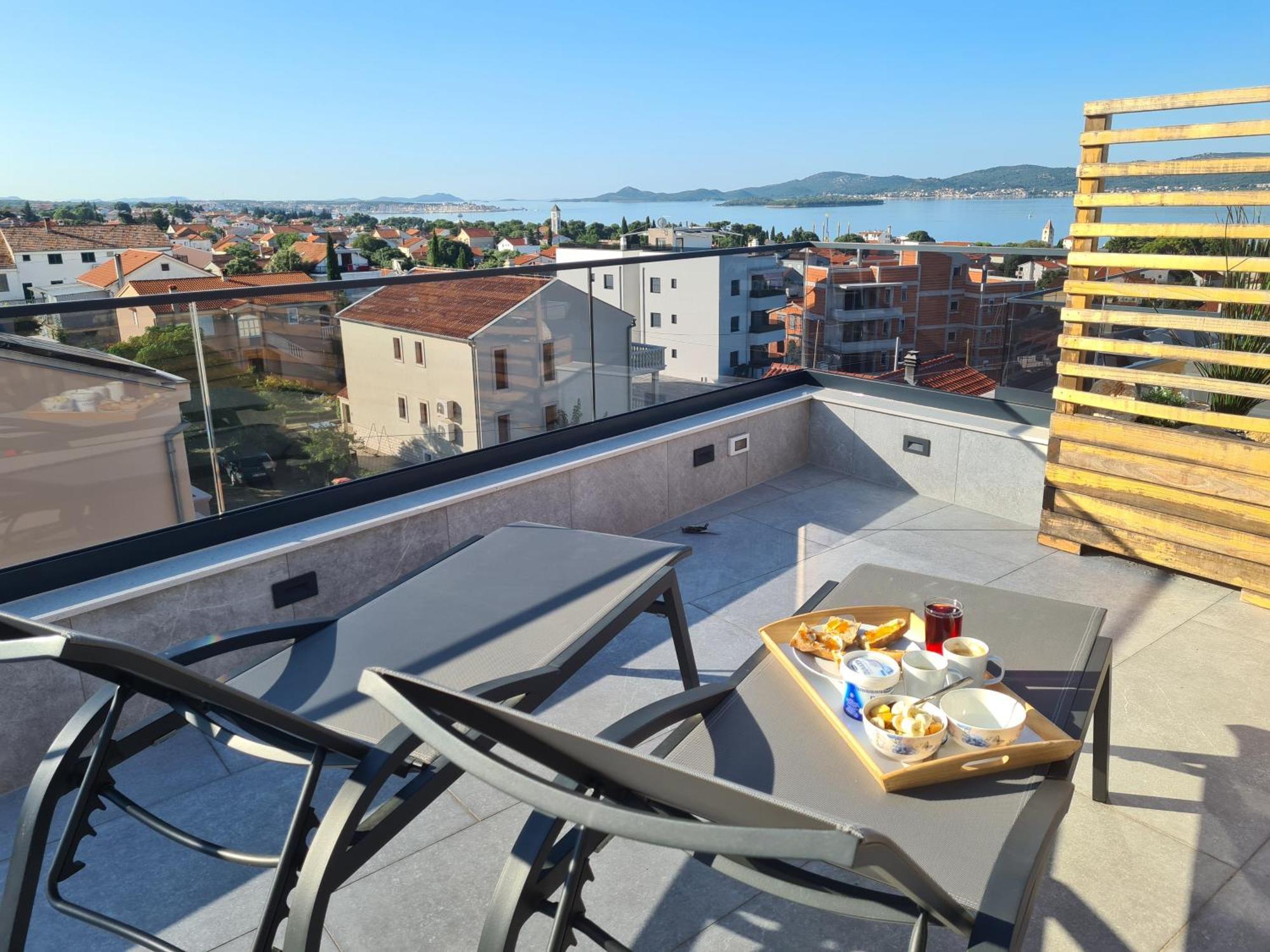 Apartment Rose Garden Sveti Filip i Jakov Eksteriør billede